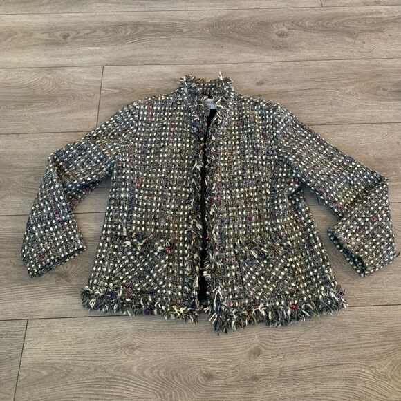 Chico's Jackets & Blazers - Chicos woman’s vintage blazer used in good condition